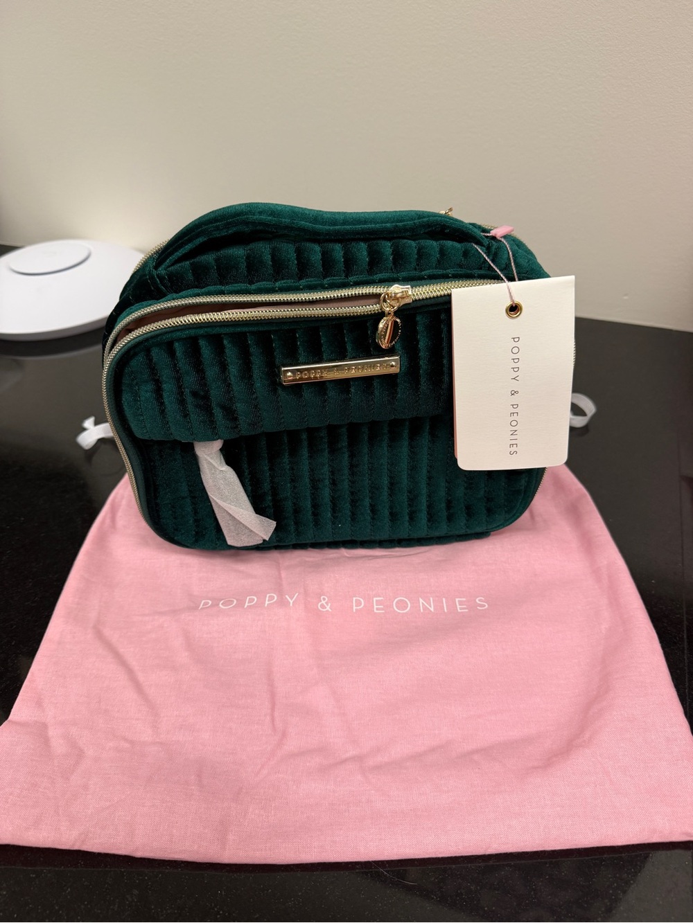 NWT: Poppy & Peonies Companion Cosmetic Green Velvet 💄